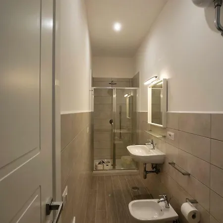 Silia House Centro Guest house 2*