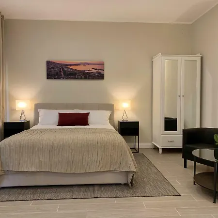 Silia House Centro Naples