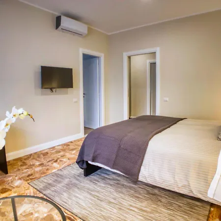 Silia House Centro 4* Neapol