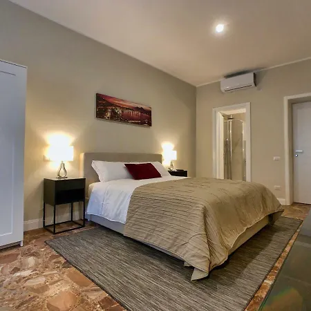 Silia House Centro 4* Neapol